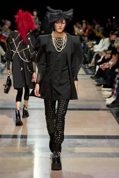 Look 53